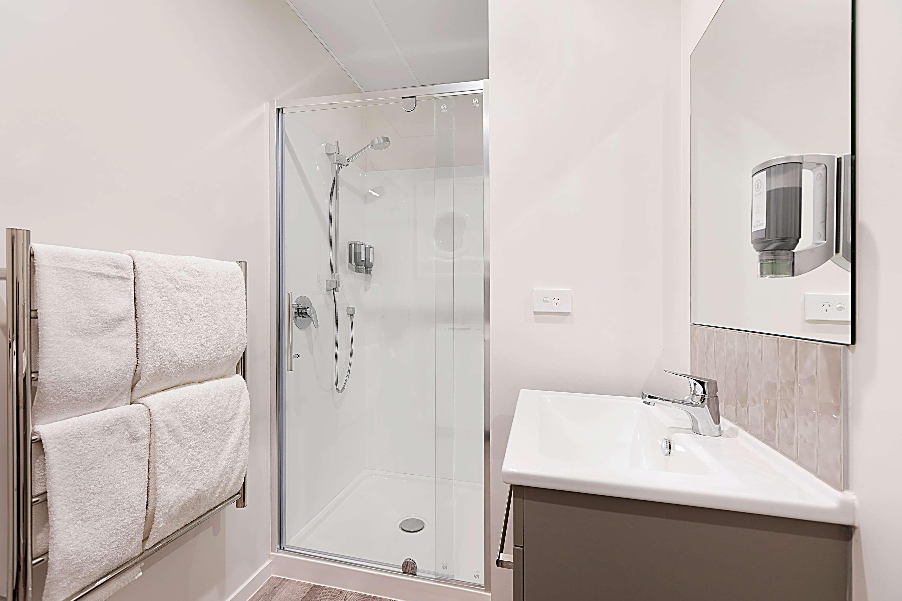 Ramada Suites By Wyndham Victoria Street West Auckland Buitenkant foto