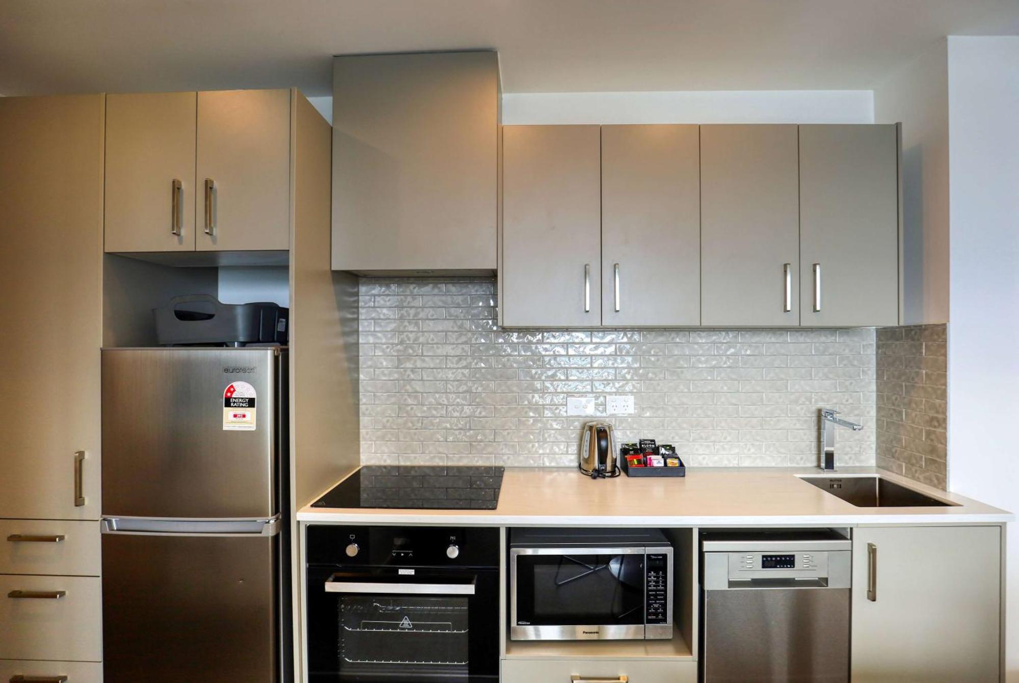 Ramada Suites By Wyndham Victoria Street West Auckland Buitenkant foto