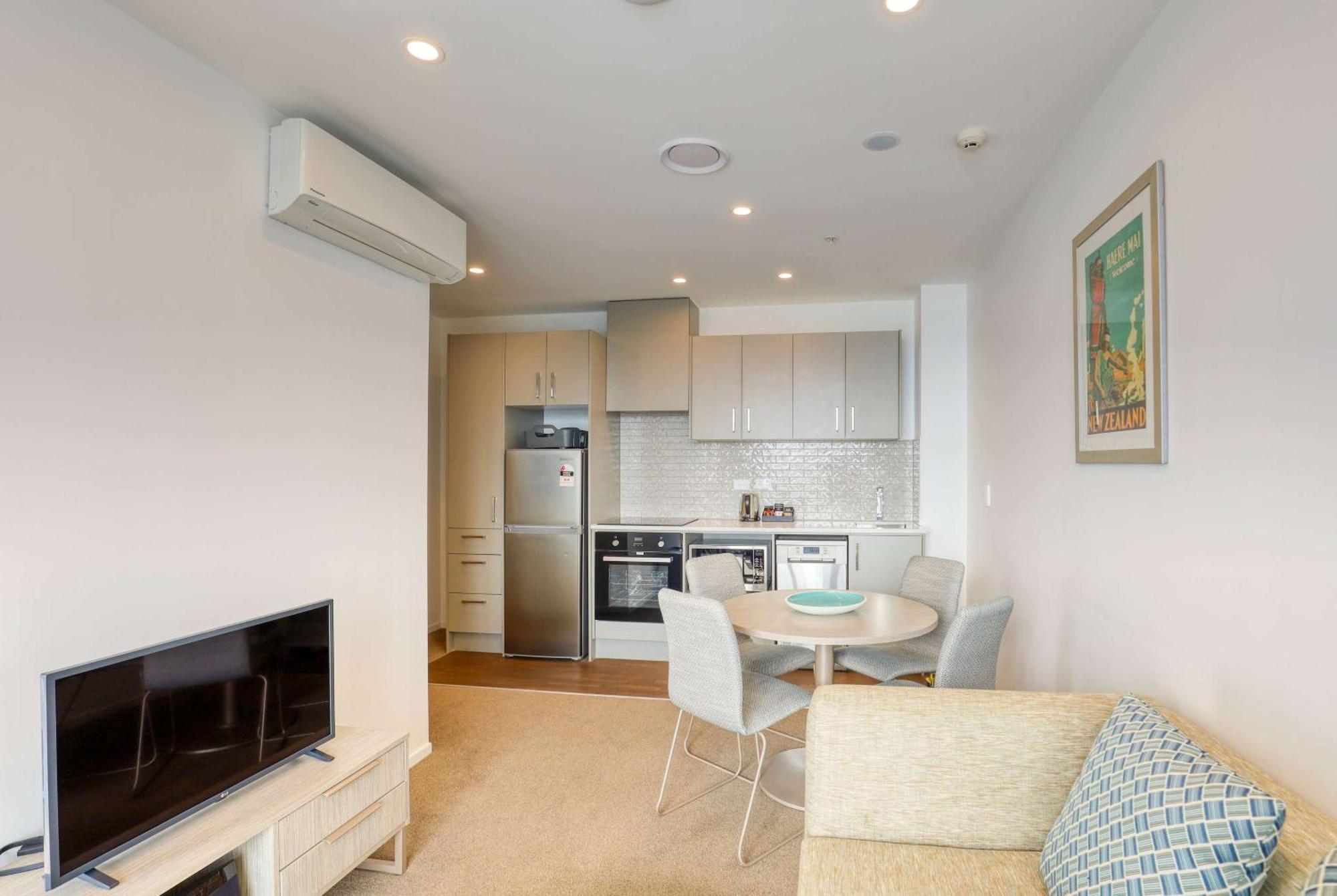 Ramada Suites By Wyndham Victoria Street West Auckland Buitenkant foto