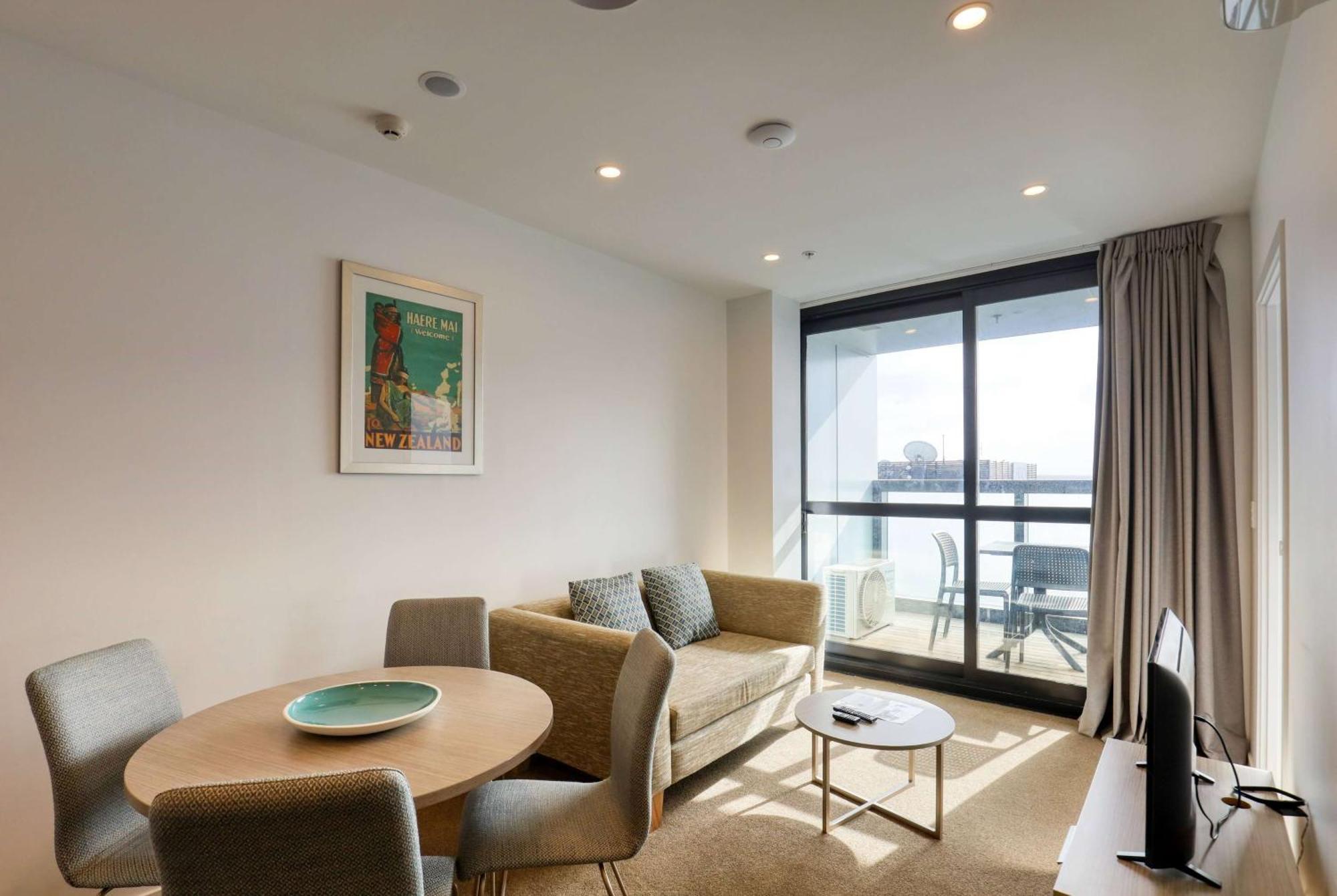 Ramada Suites By Wyndham Victoria Street West Auckland Buitenkant foto