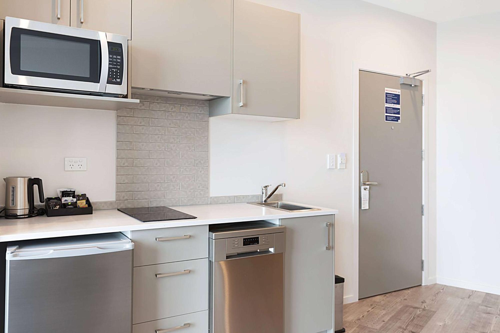 Ramada Suites By Wyndham Victoria Street West Auckland Buitenkant foto