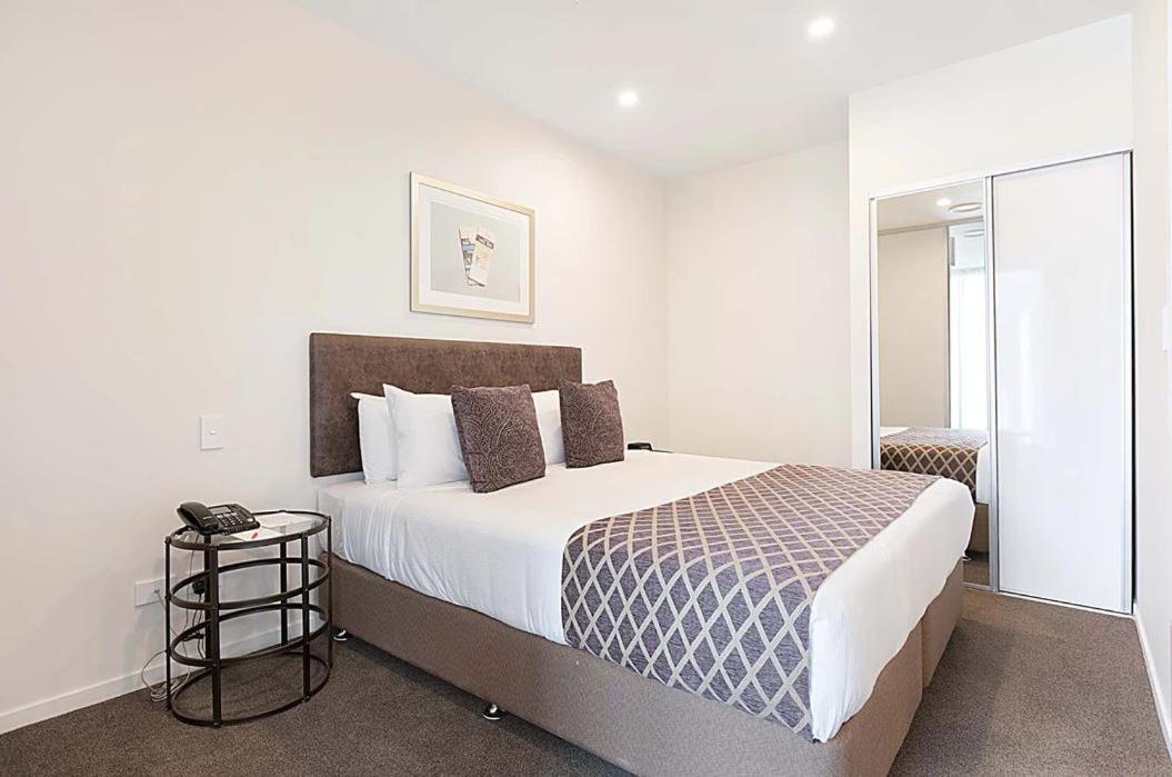 Ramada Suites By Wyndham Victoria Street West Auckland Buitenkant foto